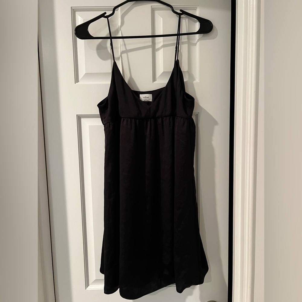ARITZIA WILFRED LOVER satin mini DRESS size small